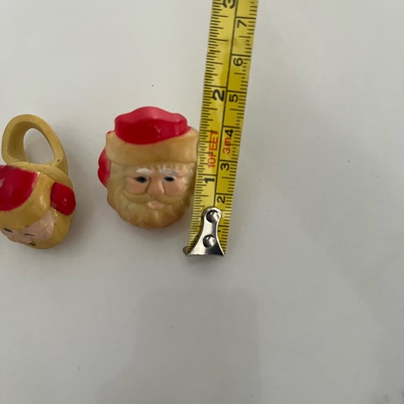 Three vintage looking holiday rings, made of rubber - Picture 11 of 13